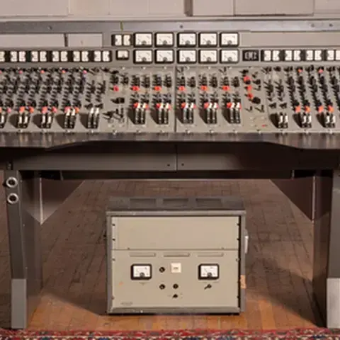 EMI TG12345 console